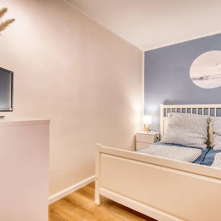 - Haus M, App 0m0205 Apartment *