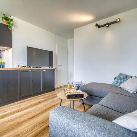 - Haus M, App 0m0205